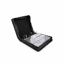 Album de cartes noir ouvert sur blanc.webp