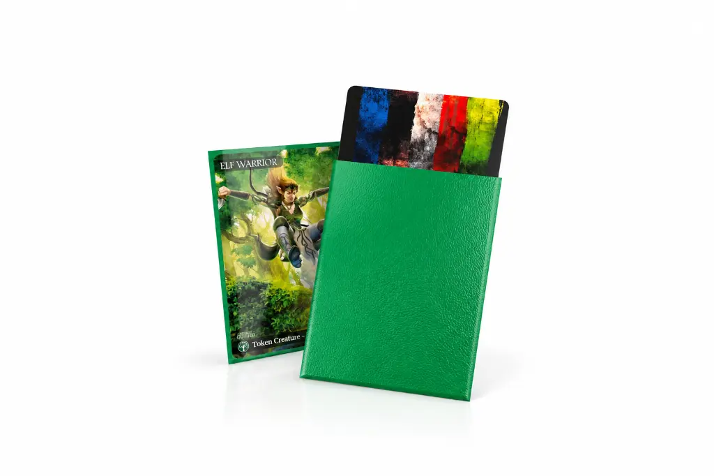 Pochettes vertes et cartes fantasy.webp
