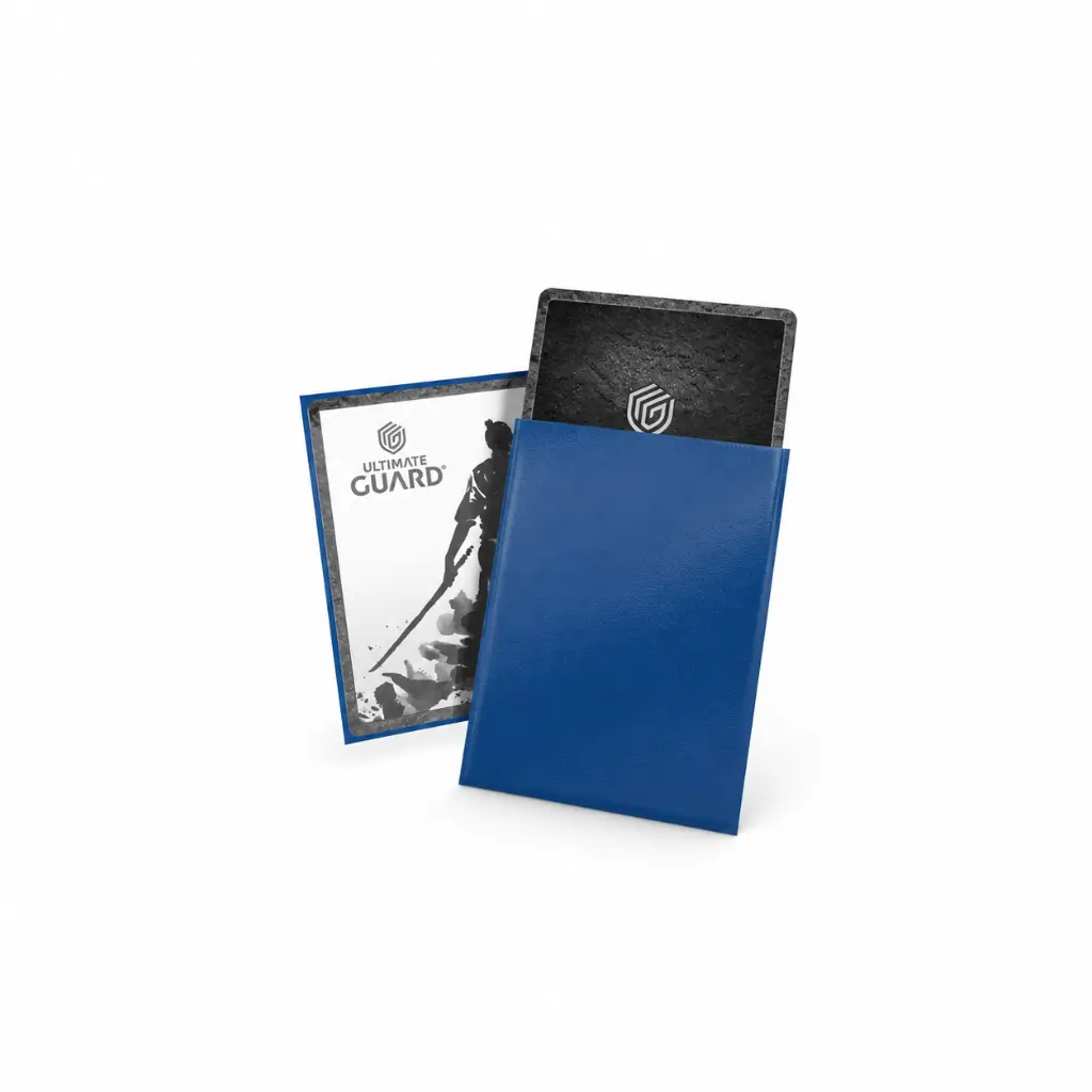 Étuis bleus et cartes Ultimate Guard.webp