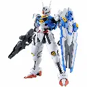Maquette mecha blanche avec bouclier et fusil.webp